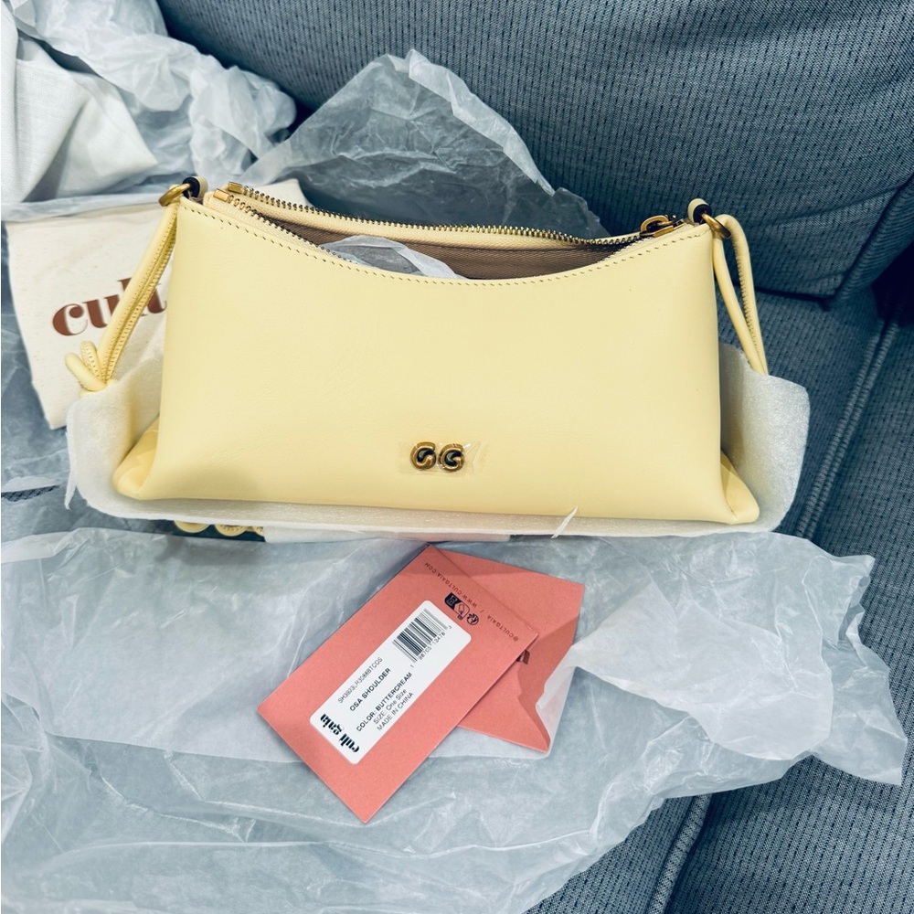 CULT GAIA Osa Leather Shoulder in Buttercream - Picture 5 of 11